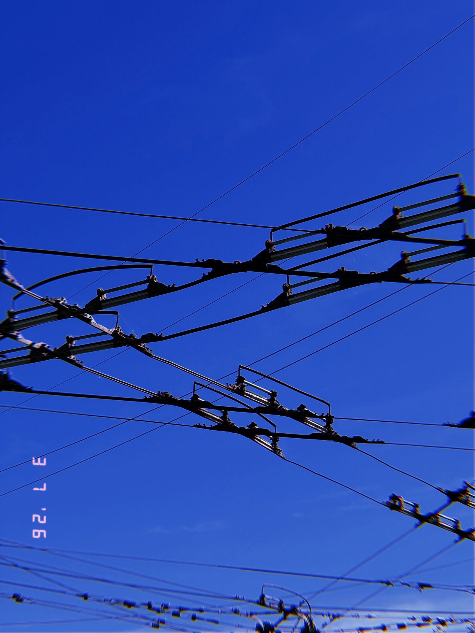 Radial transmission cables forming infrastructure network in San Francisco.